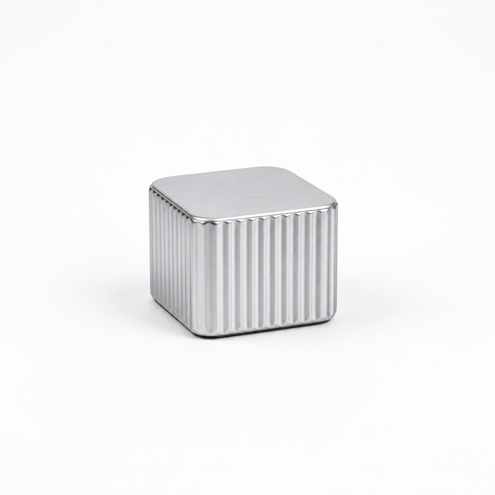 the ribbed square base